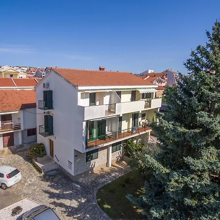 Apartman Davorka Zára